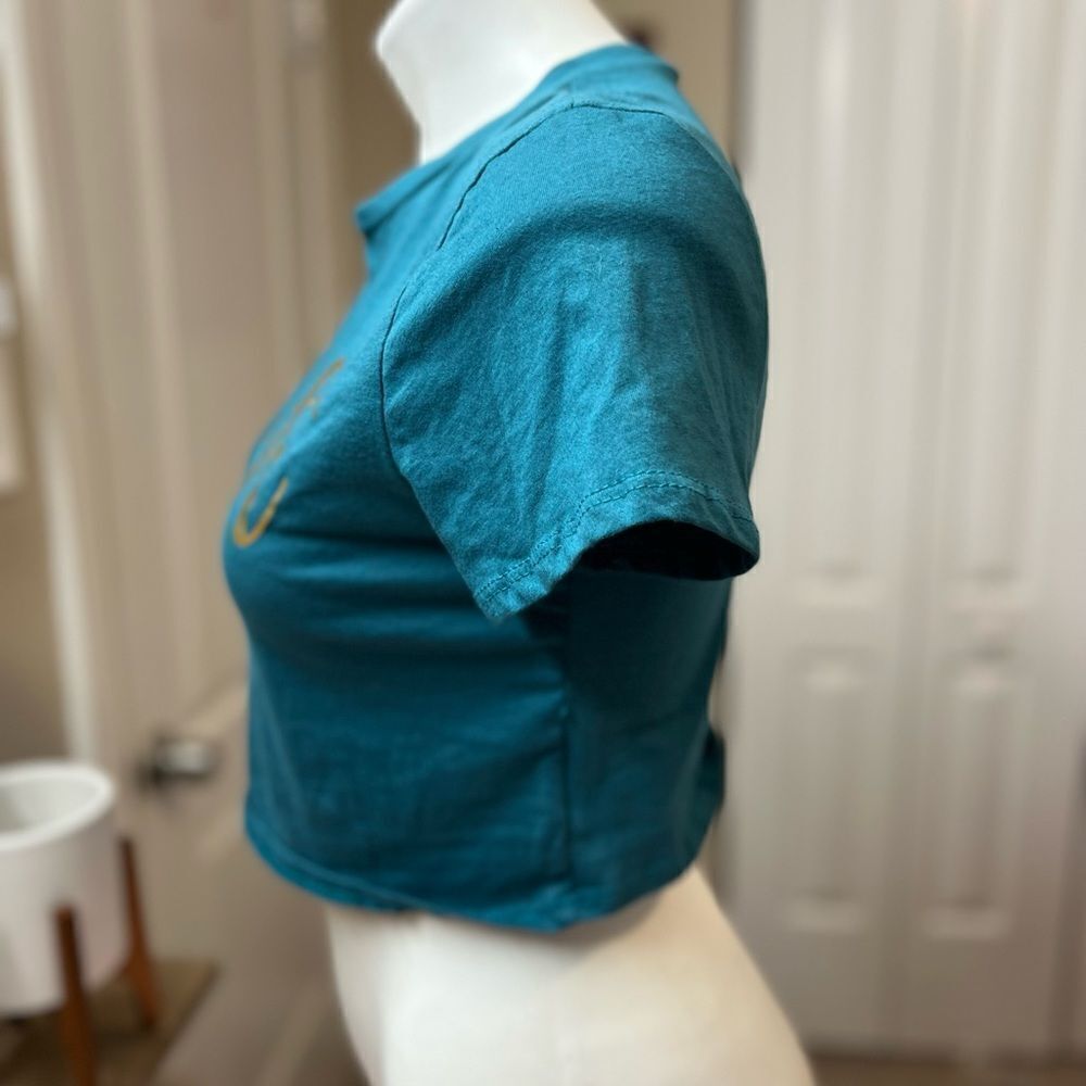 Crop top - Picture 2 of 5